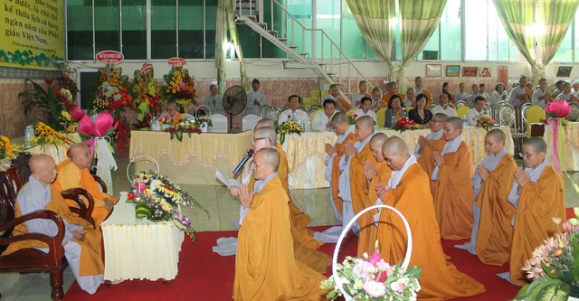 Bình Dương: Lễ khai hạ tịnh nghiệp đạo tràng, phân ban Ni giới Bình Dương