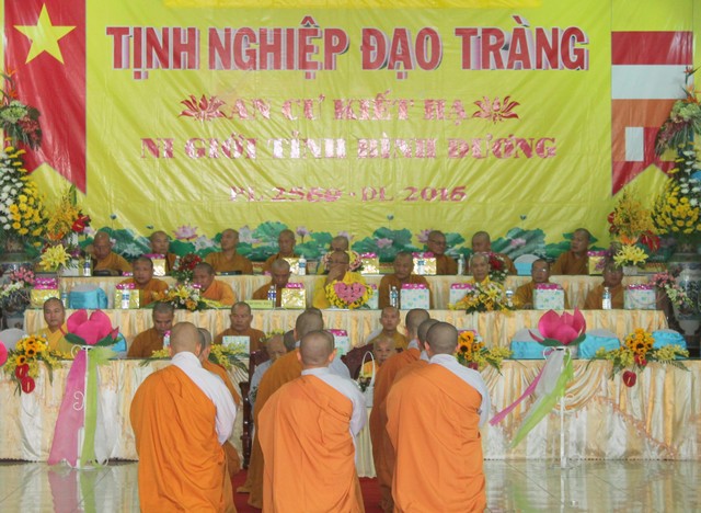 Bình Dương: Lễ khai hạ tịnh nghiệp đạo tràng, phân ban Ni giới Bình Dương