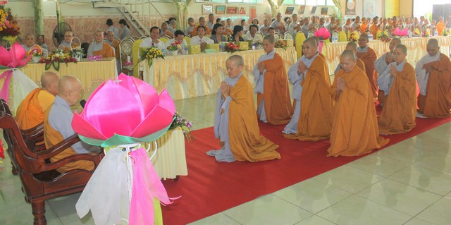 Bình Dương: Lễ khai hạ tịnh nghiệp đạo tràng, phân ban Ni giới Bình Dương