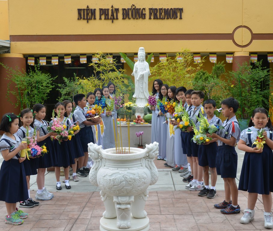 Hoa kỳ: Đại Lễ Phật Đản 2016 - PL 2560 tại niệm Phật Đường Fremont