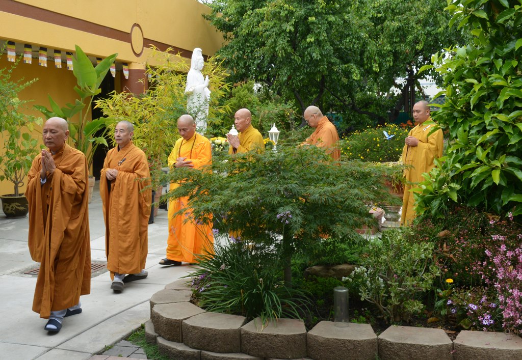 Hoa kỳ: Đại Lễ Phật Đản 2016 - PL 2560 tại niệm Phật Đường Fremont