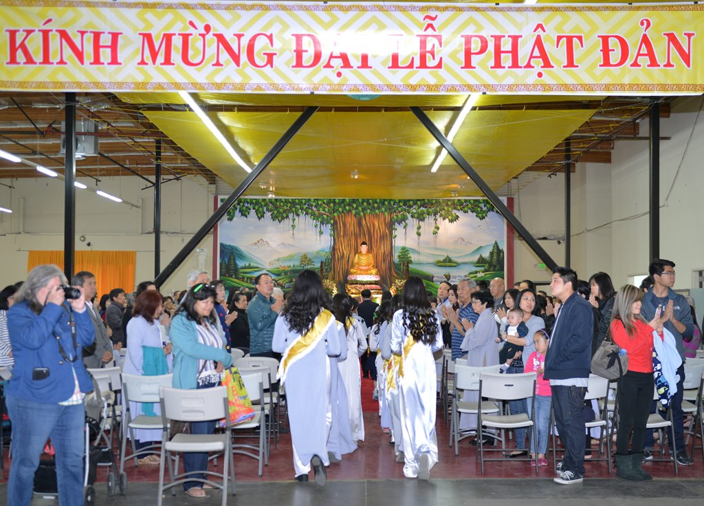 Hoa kỳ: Đại Lễ Phật Đản 2016 - PL 2560 tại niệm Phật Đường Fremont