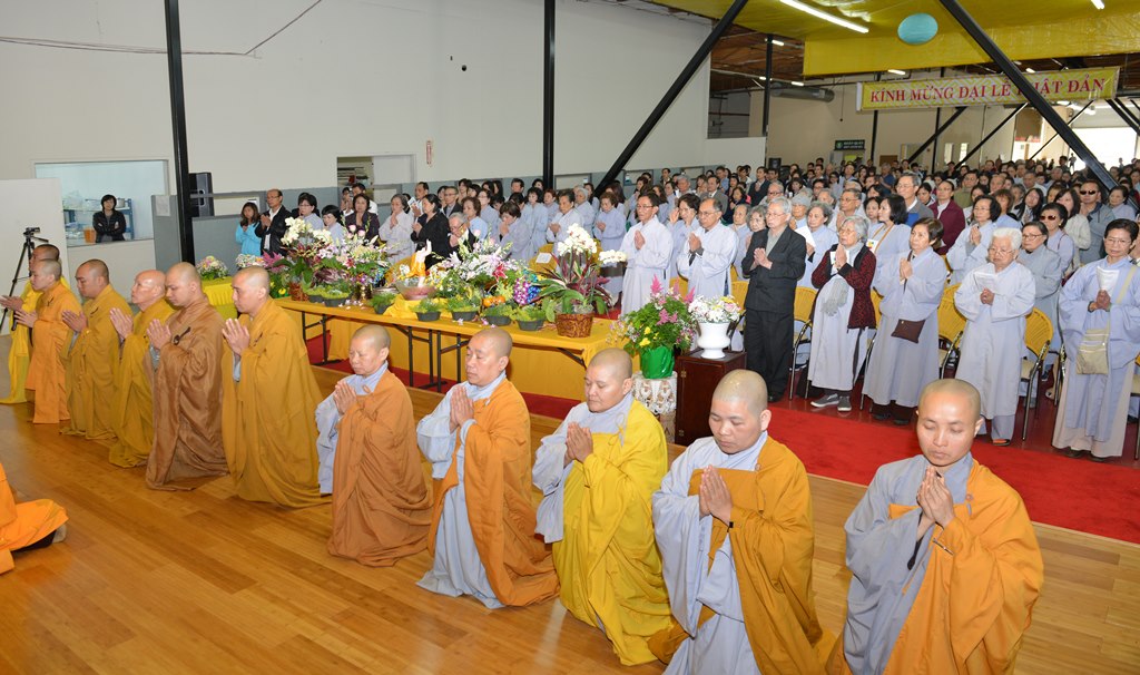 Hoa kỳ: Đại Lễ Phật Đản 2016 - PL 2560 tại niệm Phật Đường Fremont