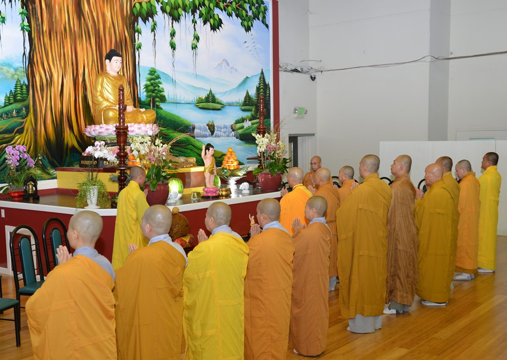 Hoa kỳ: Đại Lễ Phật Đản 2016 - PL 2560 tại niệm Phật Đường Fremont