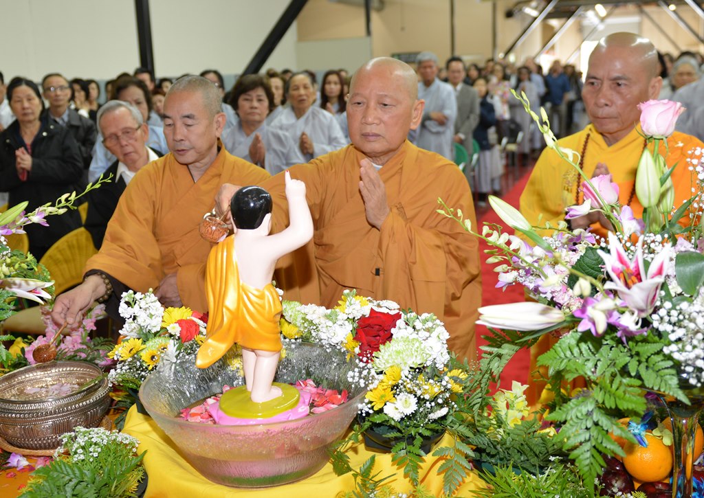 Hoa kỳ: Đại Lễ Phật Đản 2016 - PL 2560 tại niệm Phật Đường Fremont