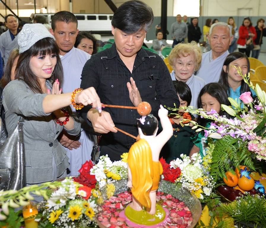 Hoa kỳ: Đại Lễ Phật Đản 2016 - PL 2560 tại niệm Phật Đường Fremont