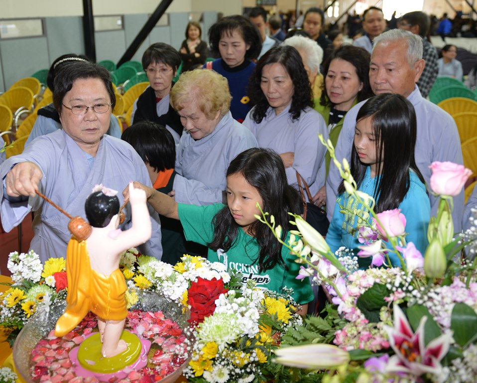 Hoa kỳ: Đại Lễ Phật Đản 2016 - PL 2560 tại niệm Phật Đường Fremont