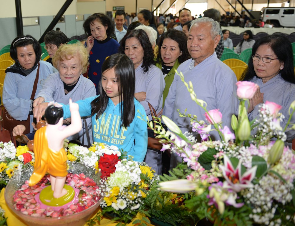 Hoa kỳ: Đại Lễ Phật Đản 2016 - PL 2560 tại niệm Phật Đường Fremont