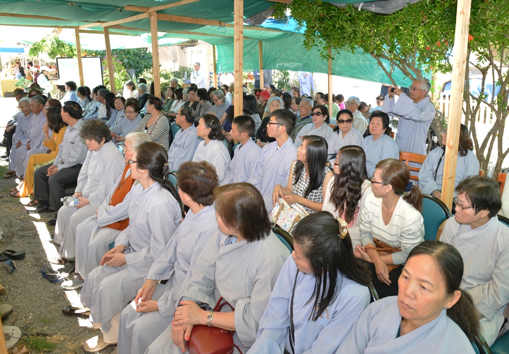 Hoa Kỳ: Đại Lễ Phật Đản PL. 2560 tại Tu Viện Huyền Không ở San Jose