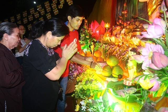 Thanh Hóa: Phật giáo huyện Lang Chánh kính mừng Phật đản PL: 2560