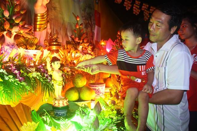 Thanh Hóa: Phật giáo huyện Lang Chánh kính mừng Phật đản PL: 2560