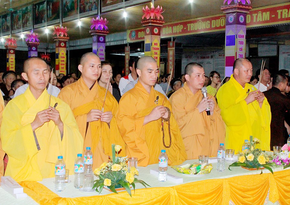 Sầm Sơn: Ban Trị sự GHPGVN Thị xã Sầm Sơn tổ chức Đại Lễ Phật Đản PL.2560 - DL.2016