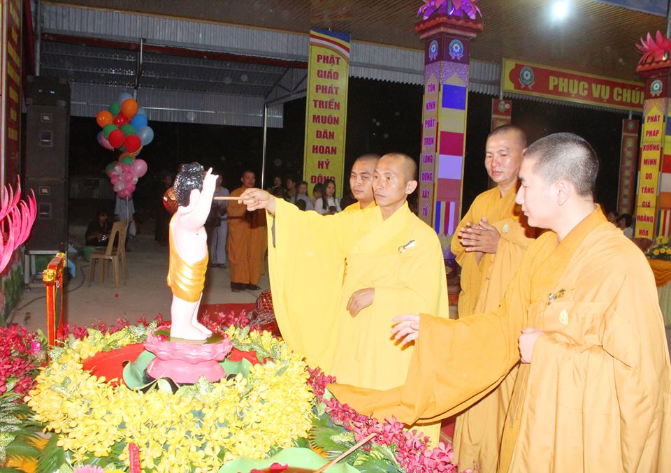Sầm Sơn: Ban Trị sự GHPGVN Thị xã Sầm Sơn tổ chức Đại Lễ Phật Đản PL.2560 - DL.2016
