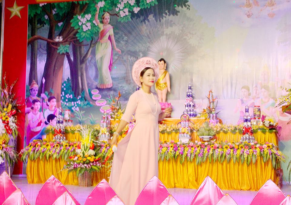 Sầm Sơn: Ban Trị sự GHPGVN Thị xã Sầm Sơn tổ chức Đại Lễ Phật Đản PL.2560 - DL.2016