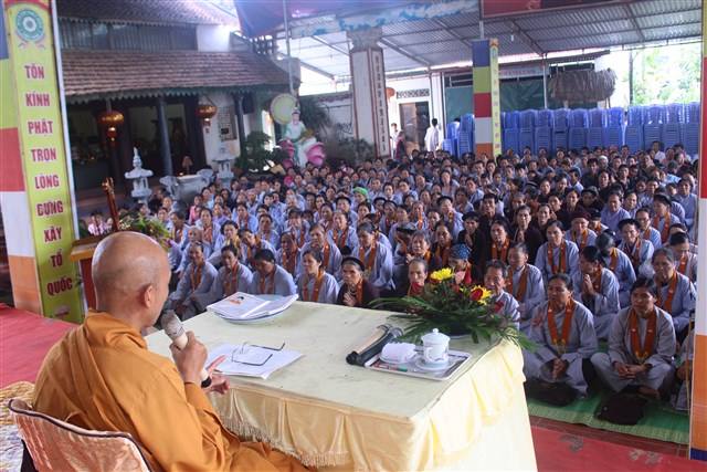 Thanh Hóa: Diễu hành xe đạp mừng Phật đản sinh