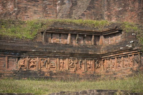 Bangladesh: Somapura Mahavihara Trung tâm Phật giáo lớn lớn nhất Nam Á bị phế tích
