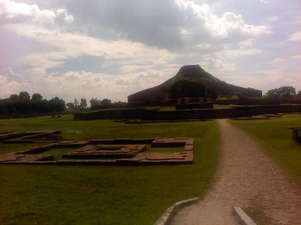 Bangladesh: Somapura Mahavihara Trung tâm Phật giáo lớn lớn nhất Nam Á bị phế tích