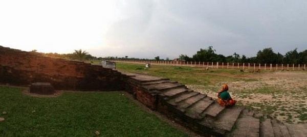 Bangladesh: Somapura Mahavihara Trung tâm Phật giáo lớn lớn nhất Nam Á bị phế tích