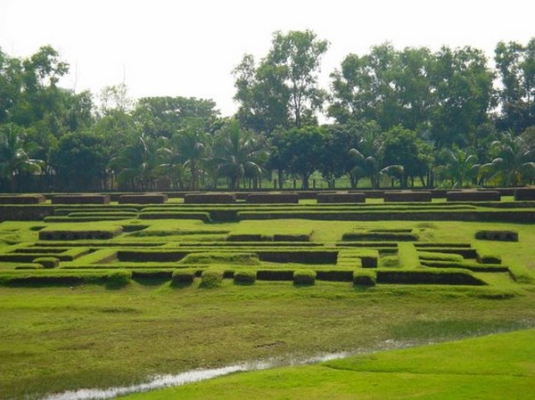 Bangladesh: Somapura Mahavihara Trung tâm Phật giáo lớn lớn nhất Nam Á bị phế tích