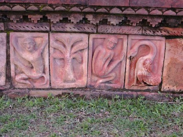 Bangladesh: Somapura Mahavihara Trung tâm Phật giáo lớn lớn nhất Nam Á bị phế tích