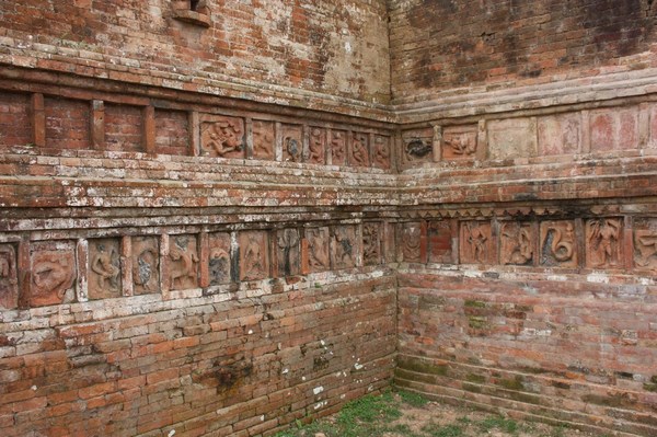 Bangladesh: Somapura Mahavihara Trung tâm Phật giáo lớn lớn nhất Nam Á bị phế tích
