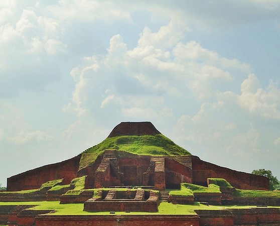 Bangladesh: Somapura Mahavihara Trung tâm Phật giáo lớn lớn nhất Nam Á bị phế tích