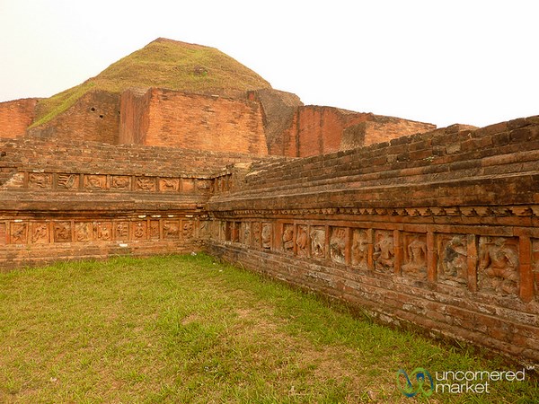 Bangladesh: Somapura Mahavihara Trung tâm Phật giáo lớn lớn nhất Nam Á bị phế tích