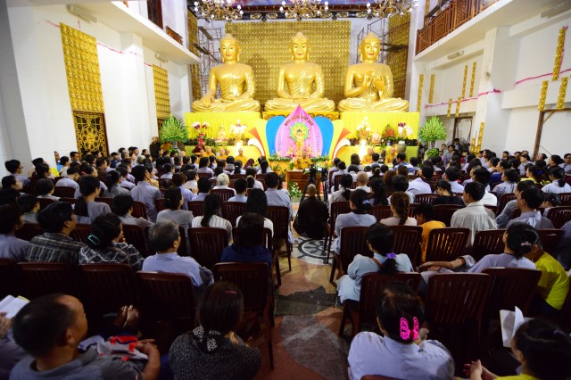 Chùa Giác Ngộ: Trang nghiêm đại lễ Phật đản và quy y Tam Bảo PL. 2560 – DL. 2016