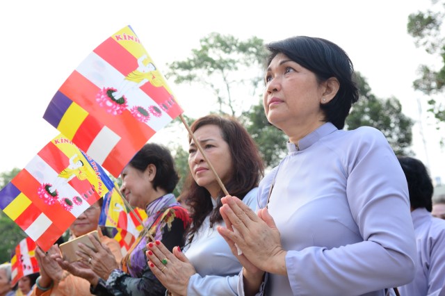 Phật giáo TP. HCM trang nghiêm cử hành đại lễ Phật đản PL. 2560 – DL. 2016