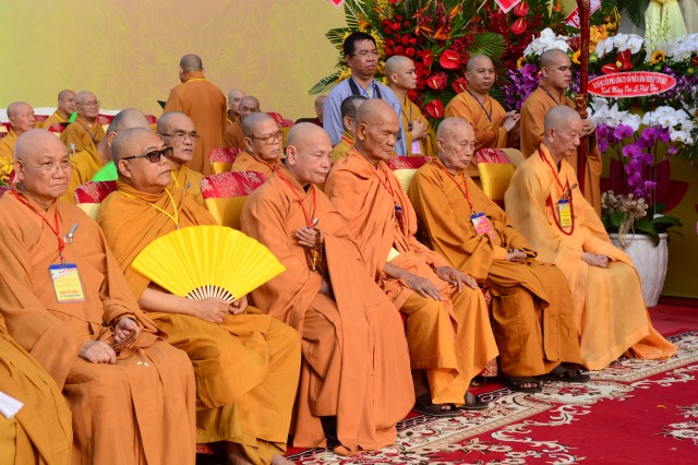 Phật giáo TP. HCM trang nghiêm cử hành đại lễ Phật đản PL. 2560 – DL. 2016