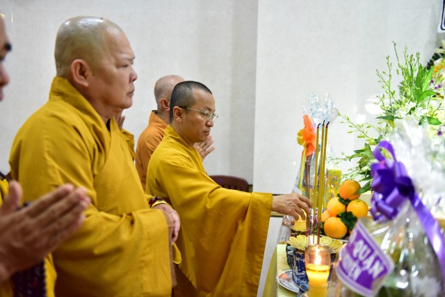 Chùa Giác Ngộ: Lễ di quan nhục thân cố Tỳ kheo ni Thích Nữ Diệu Huệ