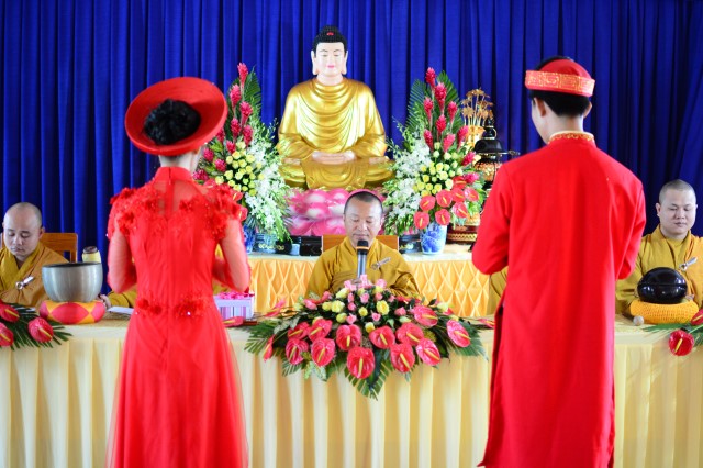 Chùm ảnh: Lễ hằng thuận của hai phụng sự viên chùa Giác Ngộ