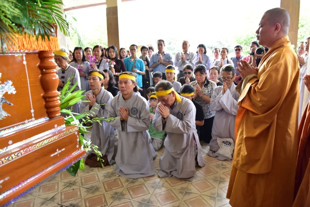 Chùa Giác Ngộ: Lễ di quan nhục thân cố Tỳ kheo ni Thích Nữ Diệu Huệ