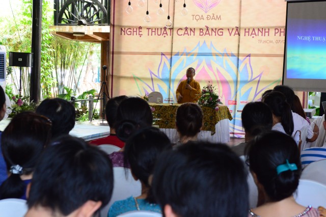 TP. HCM: TT. Thích Nhật Từ tọa đàm về nghệ thuật cân bằng và hạnh phúc