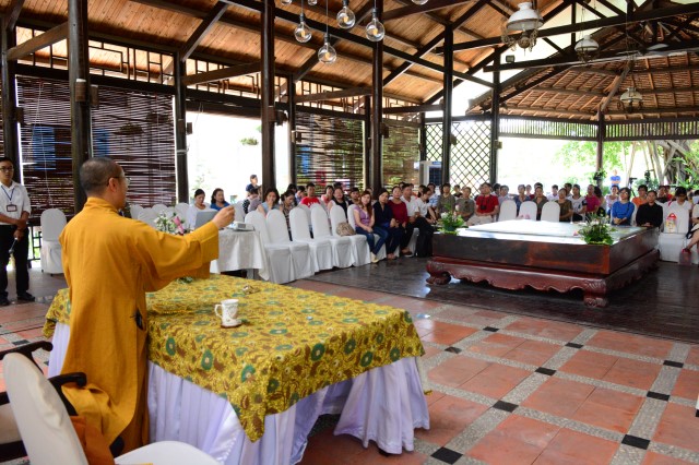 TP. HCM: TT. Thích Nhật Từ tọa đàm về nghệ thuật cân bằng và hạnh phúc