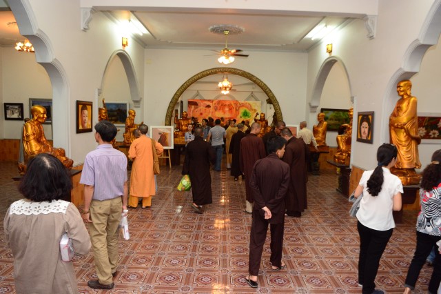 TP.HCM: Khai mạc triển lãm tranh, tượng, cổ vật Phật giáo chào mừng đại lễ Phật đản PL.2560-2016