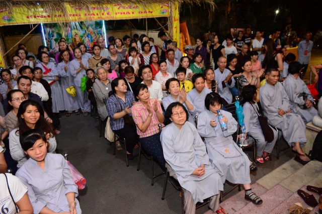 TP.HCM: Tưng bừng khai mạc triển lãm nghệ thuật Phật giáo “Mùa hoa sen nở”