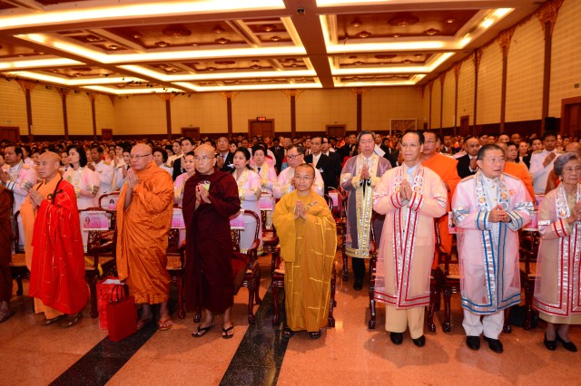 TT. Thích Nhật Từ nhận bằng tiến sĩ danh dự của trường đại học Mahachulalongkorn - Thái Lan