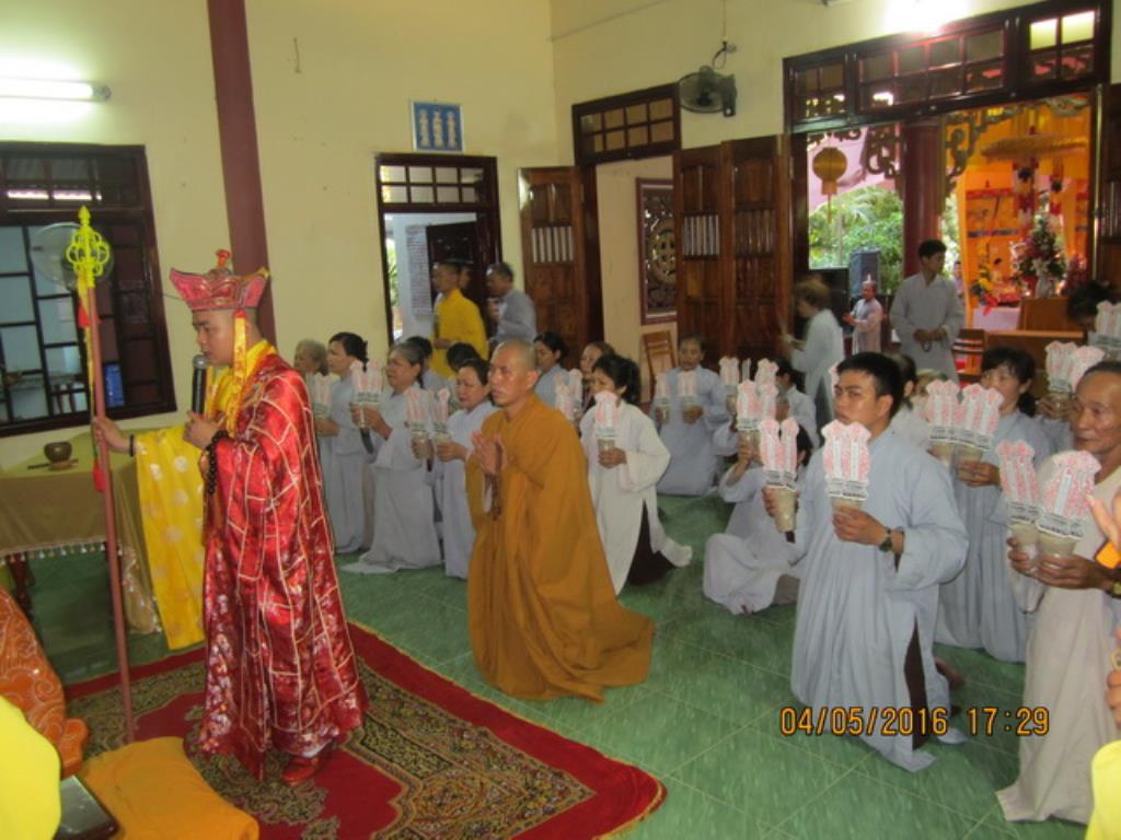 Chùa Linh Quang tổ chức cầu siêu bạt độ