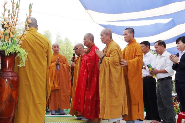 Đại lễ Phật đản tại hai huyện miền núi Khánh Vĩnh và Khánh Sơn