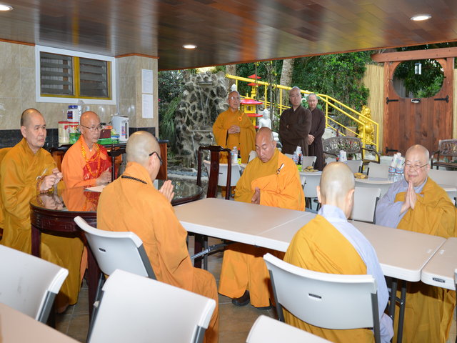 Hawaii (Hoa Kỳ): Lễ khai mạc khóa tu &quot; Vui trong ánh đạo&quot;