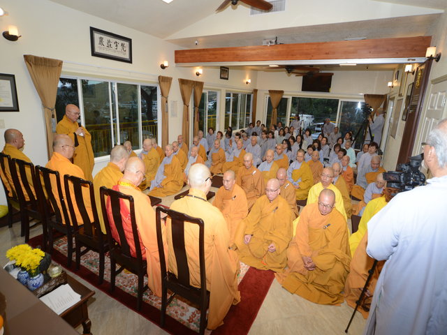 Hawaii (Hoa Kỳ): Lễ khai mạc khóa tu &quot; Vui trong ánh đạo&quot;