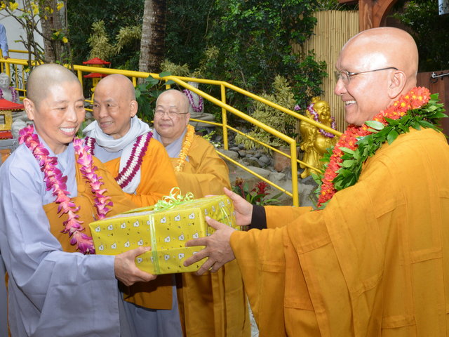 Đại lễ Lạc Thành Ngôi chánh điện - Thiền viện Chân Không,Hawaii - Hoa Kỳ