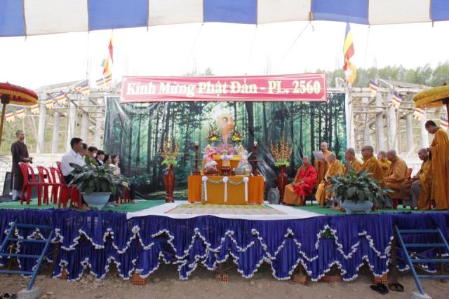 Đại lễ Phật đản tại hai huyện miền núi Khánh Vĩnh và Khánh Sơn