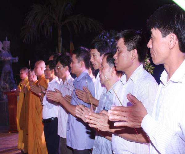 Thanh Hóa: Phật giáo Nông Cống kính mừng Phật đản PL: 2560