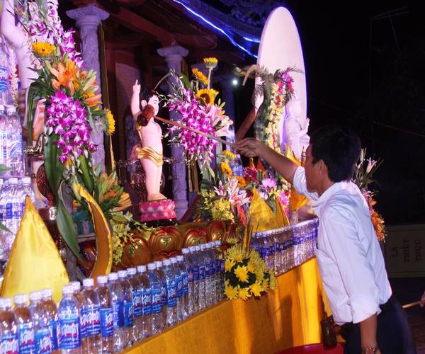 Thanh Hóa: Phật giáo Nông Cống kính mừng Phật đản PL: 2560