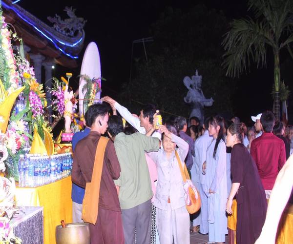 Thanh Hóa: Phật giáo Nông Cống kính mừng Phật đản PL: 2560