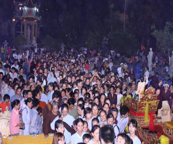 Thanh Hóa: Phật giáo Nông Cống kính mừng Phật đản PL: 2560