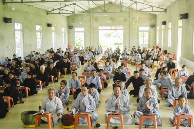 Thanh Hóa : Tu niệm Phật một ngày tại chùa Đống Cao