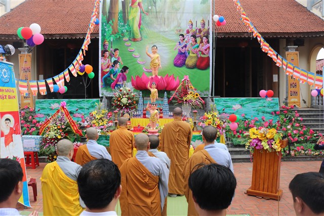 Thanh Hóa: Phật giáo huyện Hà Trung tổ chức đại lễ Phật đản PL.2560